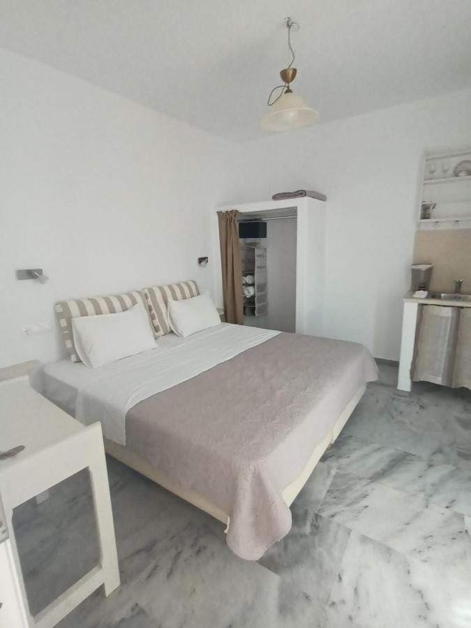 Theofanis Studios Agia Anna  المظهر الخارجي الصورة
