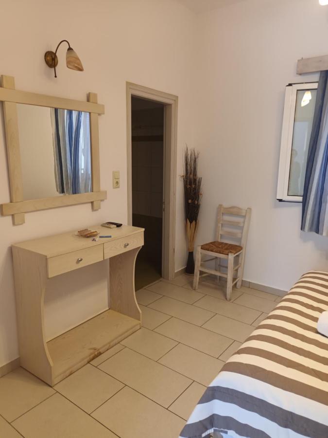 Theofanis Studios Agia Anna  المظهر الخارجي الصورة